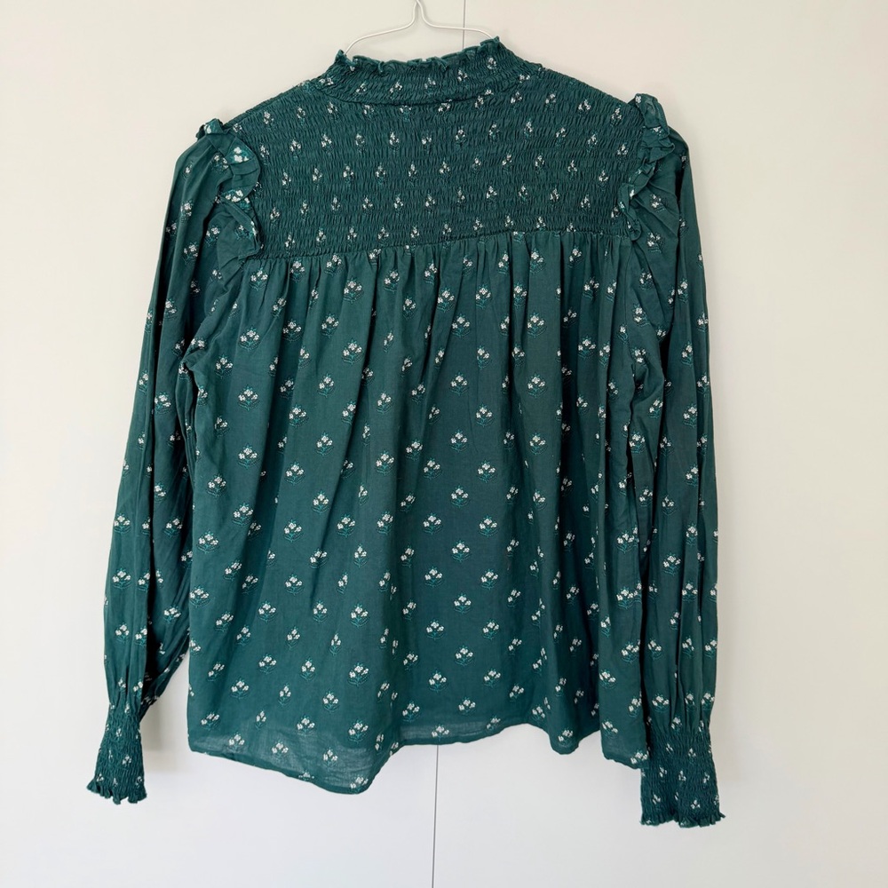 RO’S GARDEN Smocked Indira Gama Top in Dark Green Floral - Picture 3 of 9